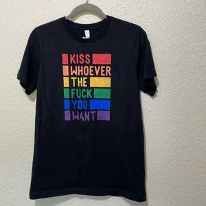 PRIDE Black T-Shirt. "KISS WHOEVER THE F- YOU WANT". Very Good Condition. Size M